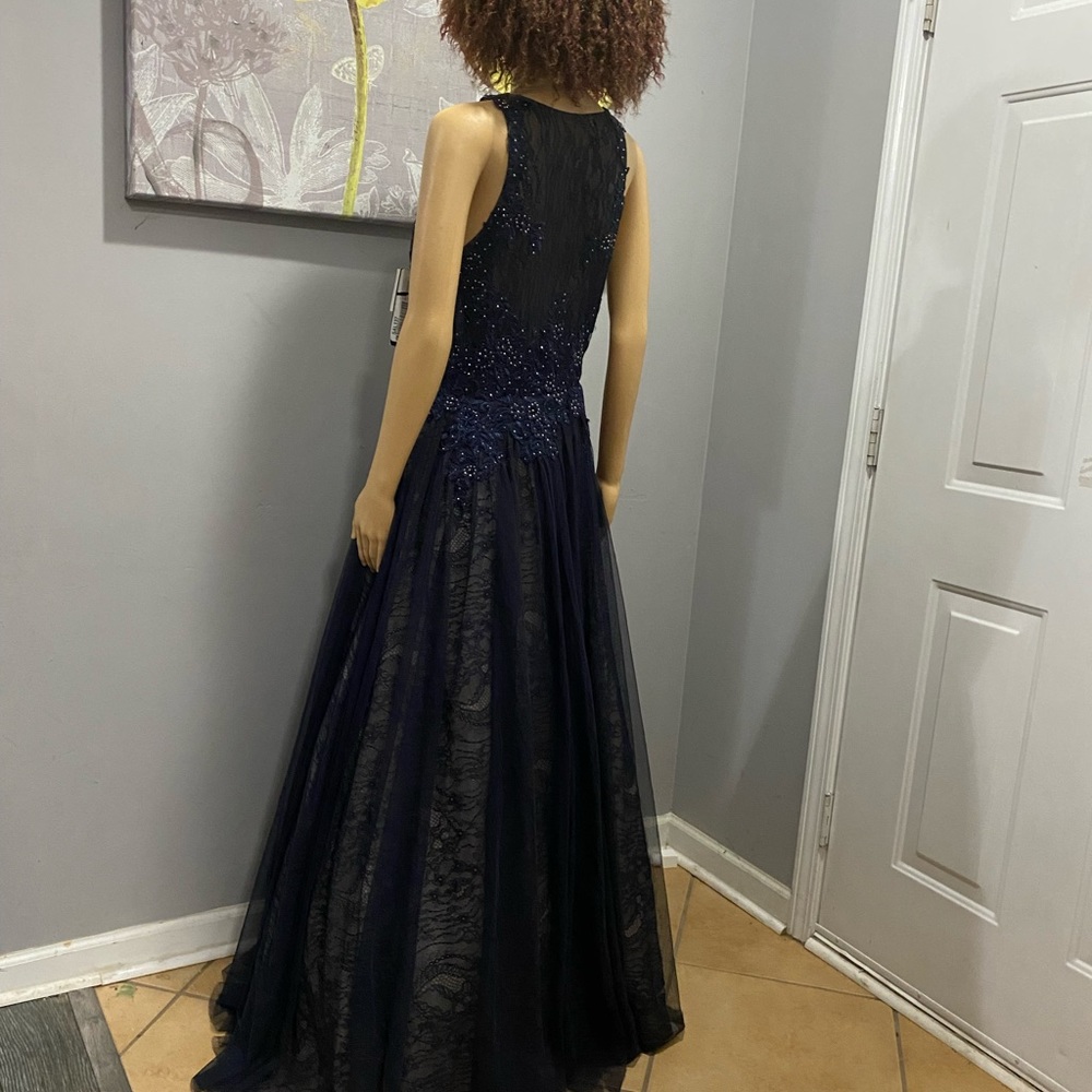 New - Picture 2 of 3